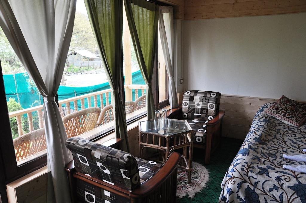 Himalaya House Hotell Pahalgām Rum bild