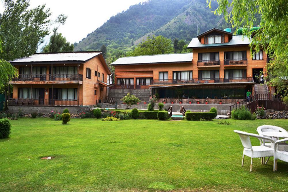 Himalaya House Hotell Pahalgām Exteriör bild