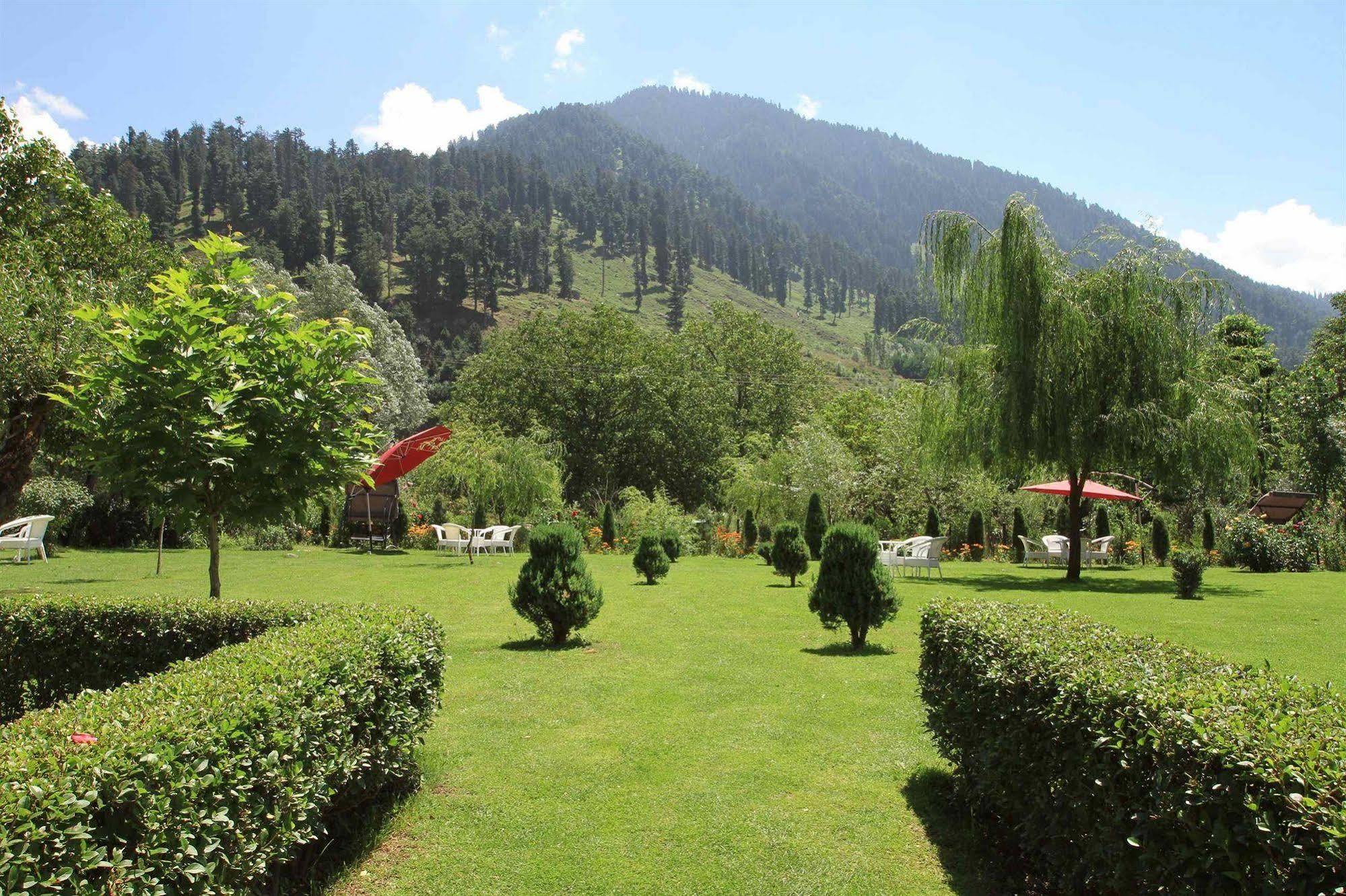 Himalaya House Hotell Pahalgām Exteriör bild